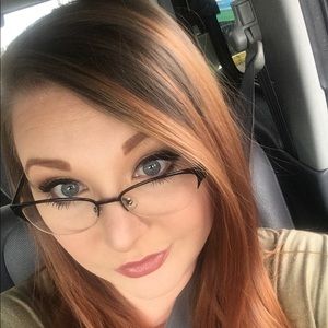 Meet your Posher, Julie